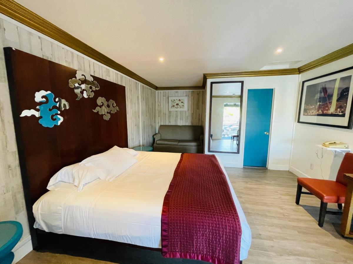 Casa Blanca Inn & Suites Whittier Extérieur photo