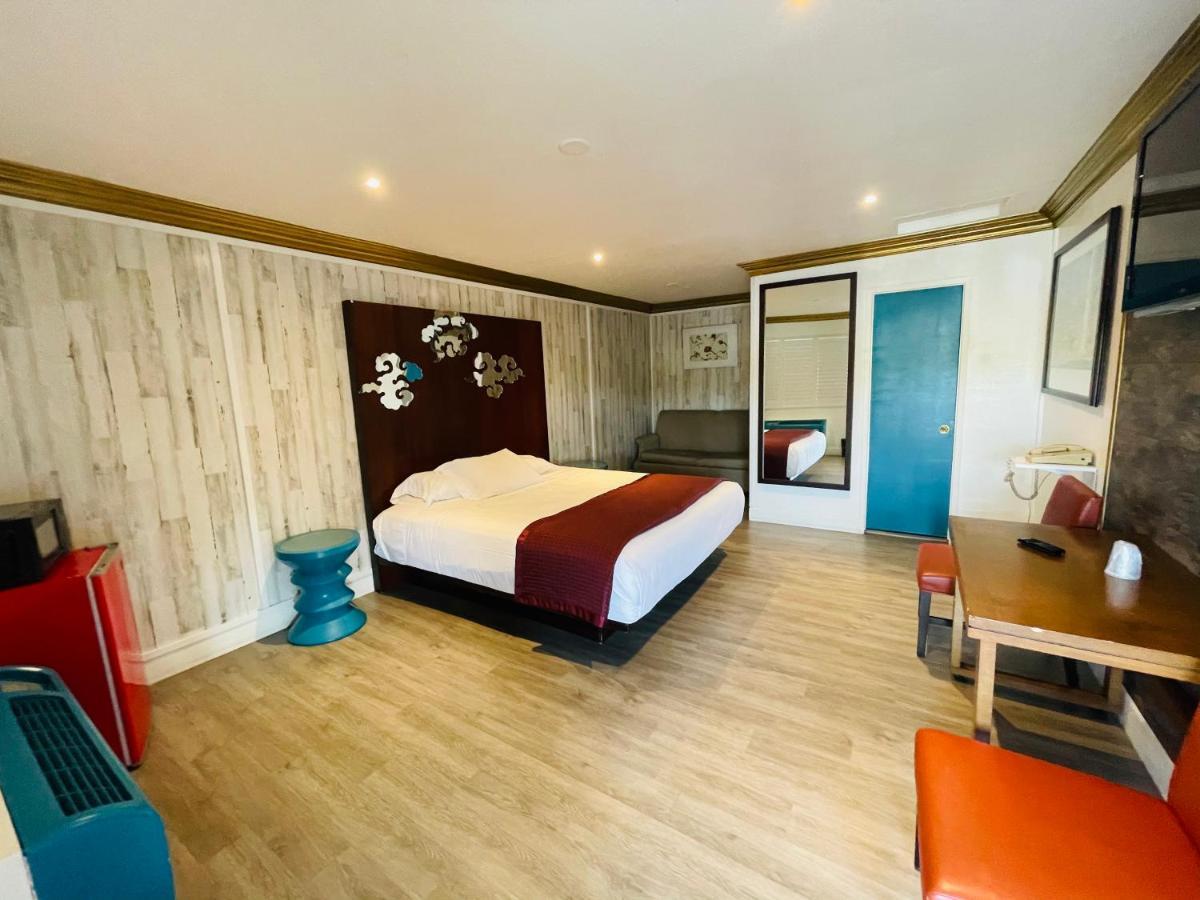 Casa Blanca Inn & Suites Whittier Extérieur photo
