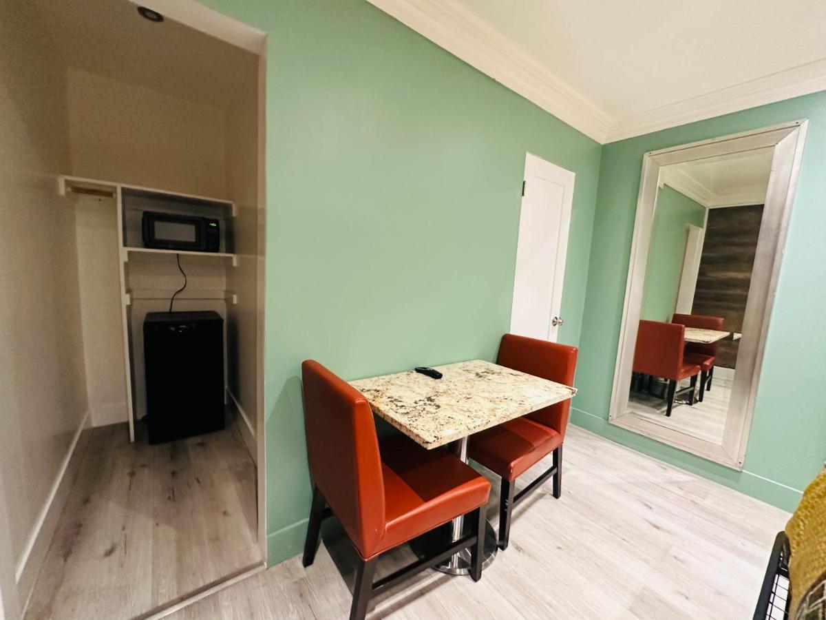 Casa Blanca Inn & Suites Whittier Extérieur photo