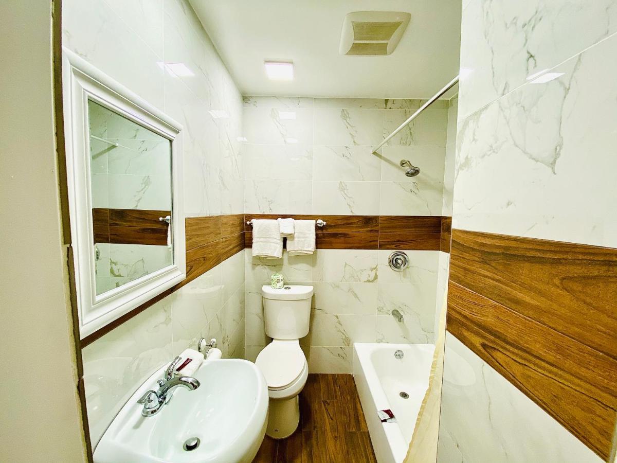 Casa Blanca Inn & Suites Whittier Extérieur photo