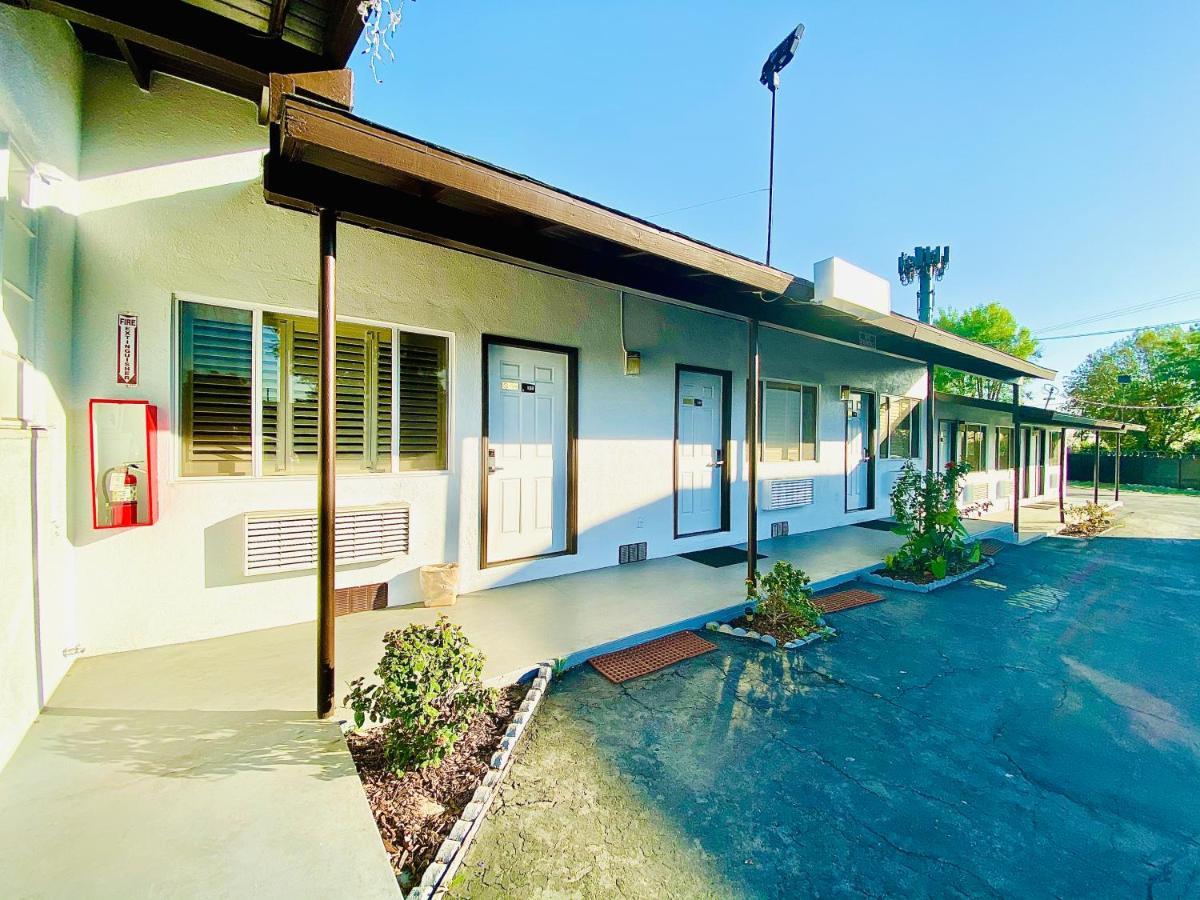 Casa Blanca Inn & Suites Whittier Extérieur photo